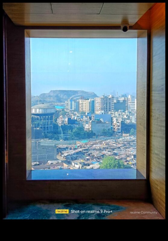 الكشف عن المناطق الحضرية: الكشف عن قصص المدينة من خلال أساليب التصوير الفوتوغرافي في الشوارع