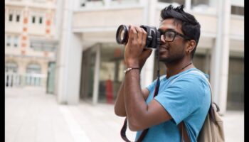 التقط صورًا مثالية: ارفع مستوى أعمالك الفنية باستخدام معدات الكاميرا المتميزة